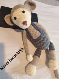 Horgolt figura